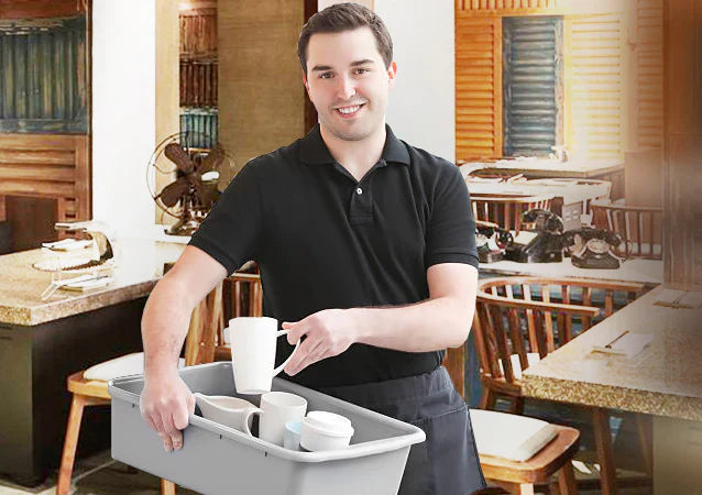 Globe | Boîte d’autobus, 22 » x 15,75 » x 5 », blanc