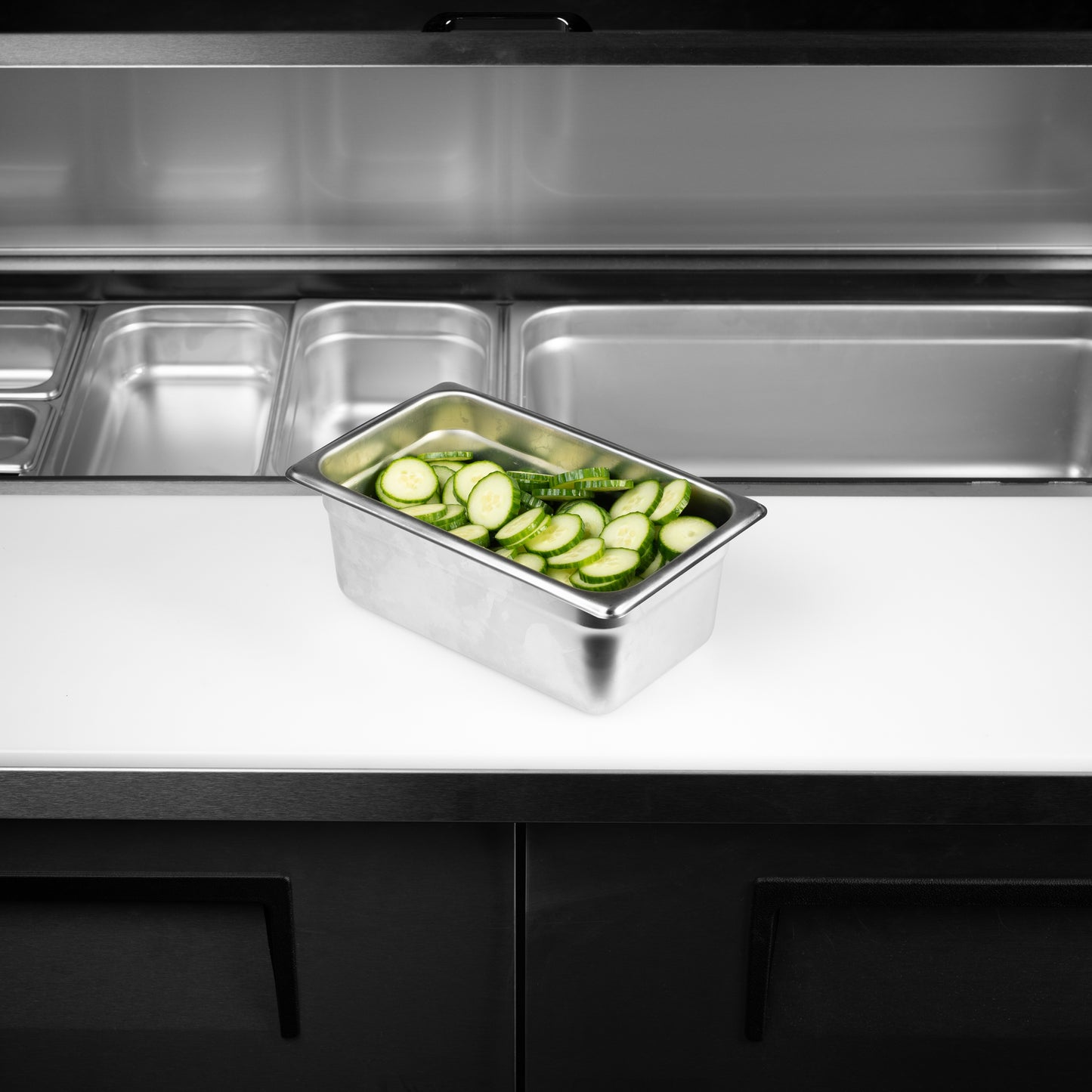 SignatureWares 1/4 Size Food Pan, 4" Deep, 24 Gauge Stainless Steel - STEAMPAN144