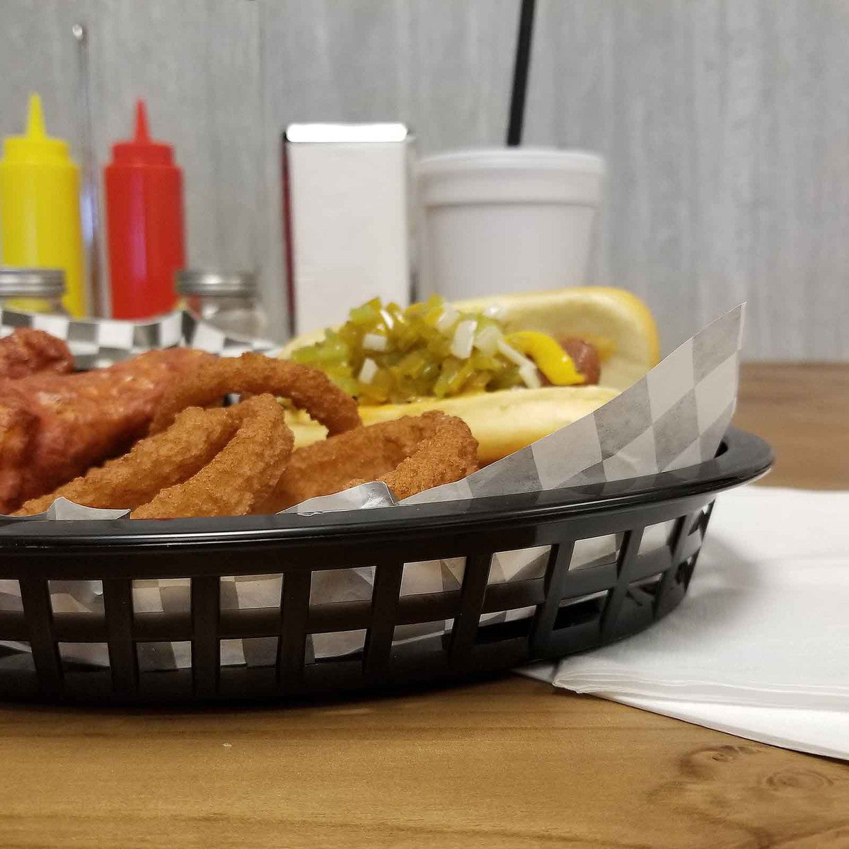 TableCraft | Panier ovale Chicago Platter, 10,5 x 7 x 1,5 po, noir