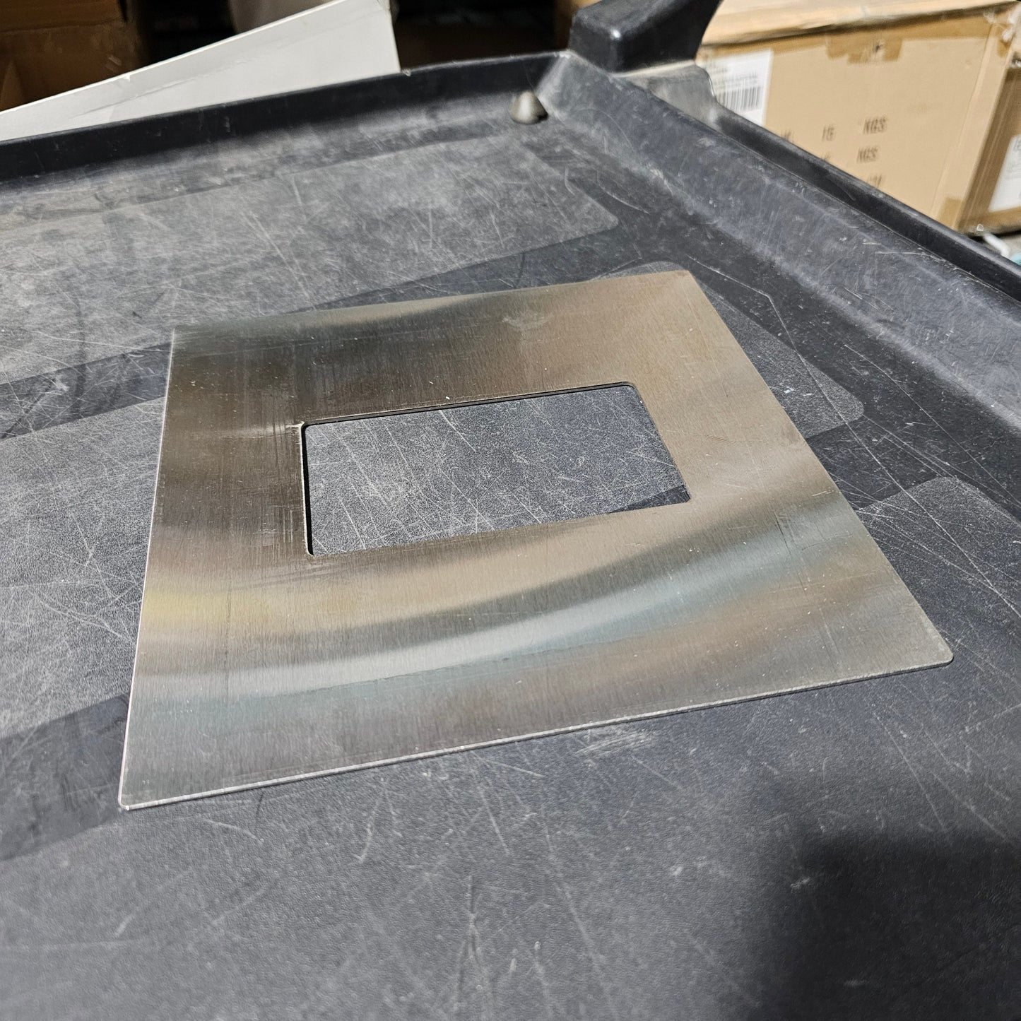 Quest | Plaque de recouvrement en acier inoxydable, 8 » x 8 », VENTE FINALE