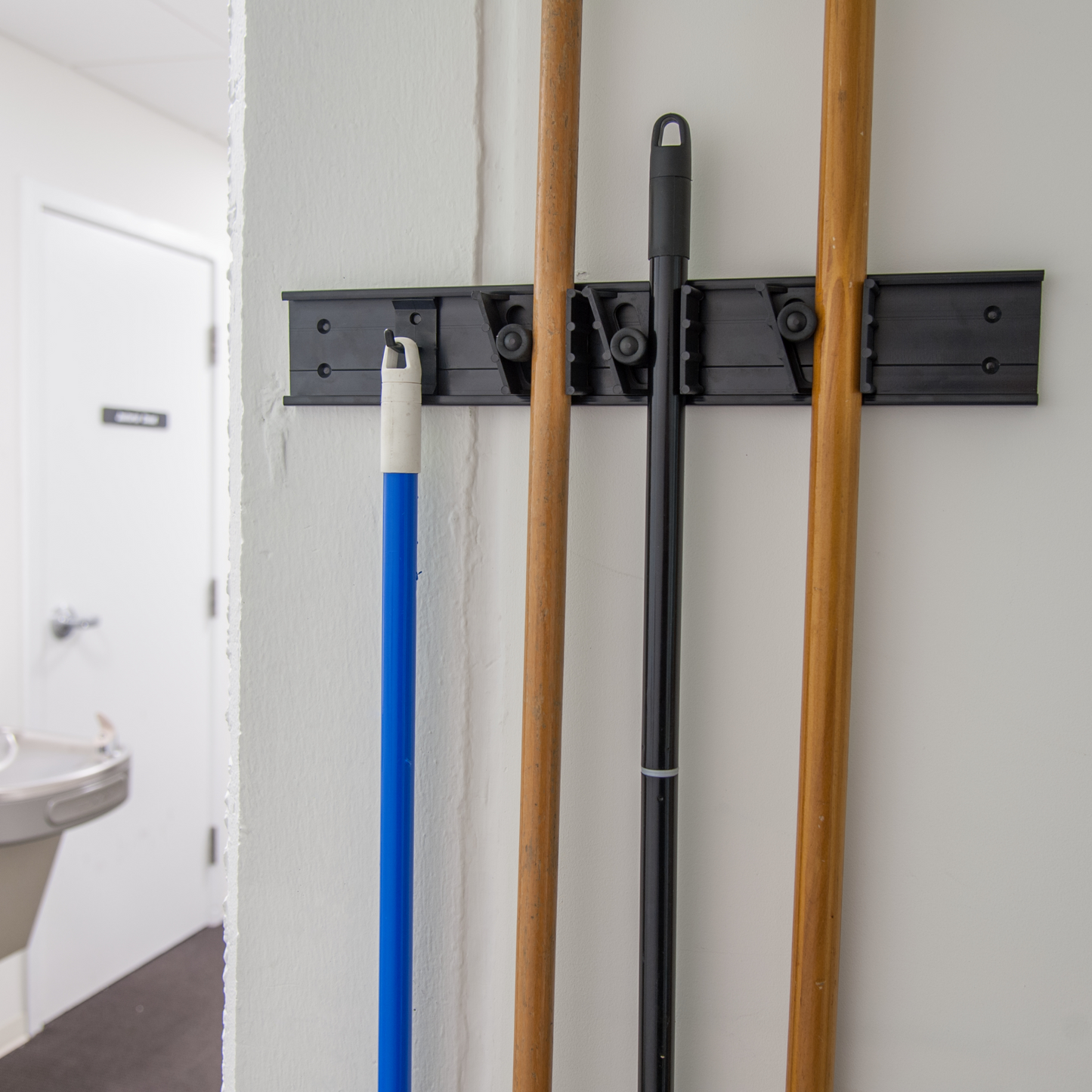 Carlisle Roll 'N Grip Broom and Brush Holder System, 18" - 40731 00