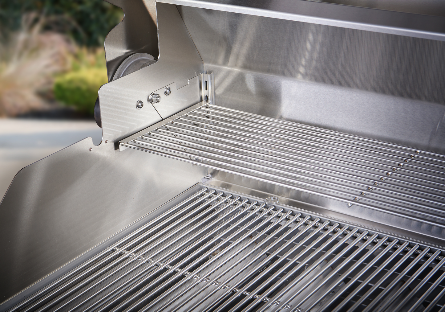 Crown Verity Pro Series Rental 72" Gas Grill with Crash Bars, 36" Roll Dome & Bun Rack, 36" Windguard, Propane/50 & 100 lb Tanks - CV-RCB-72RWPSI50/100