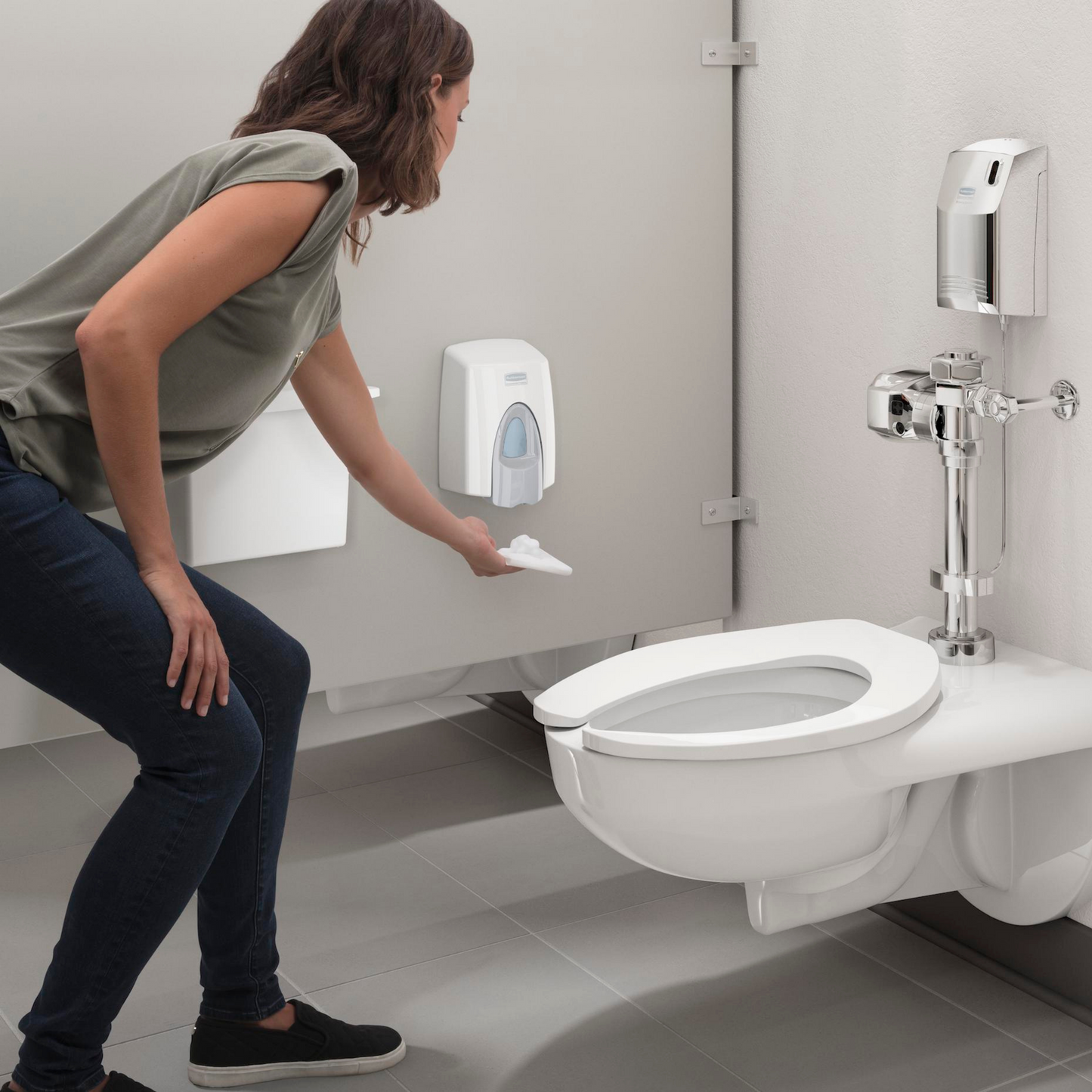 Rubbermaid Clean Seat Manual Foam Cleanser Dispenser, White, FINAL SALE - FG402310