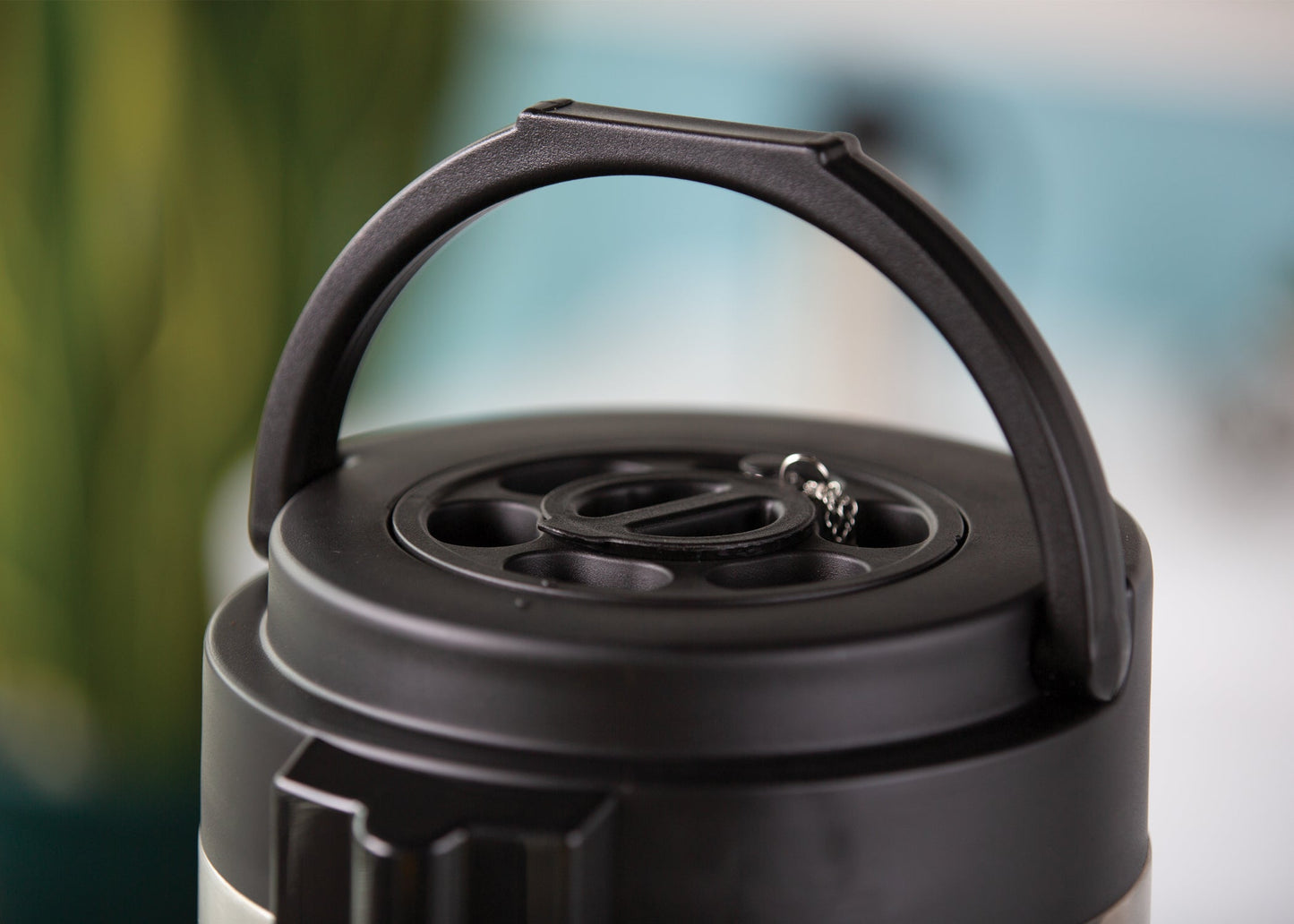 Service Ideas Universal Thermal Container Beverage Dispenser, 1.5 gal, Stainless Steel - GIU15GV2