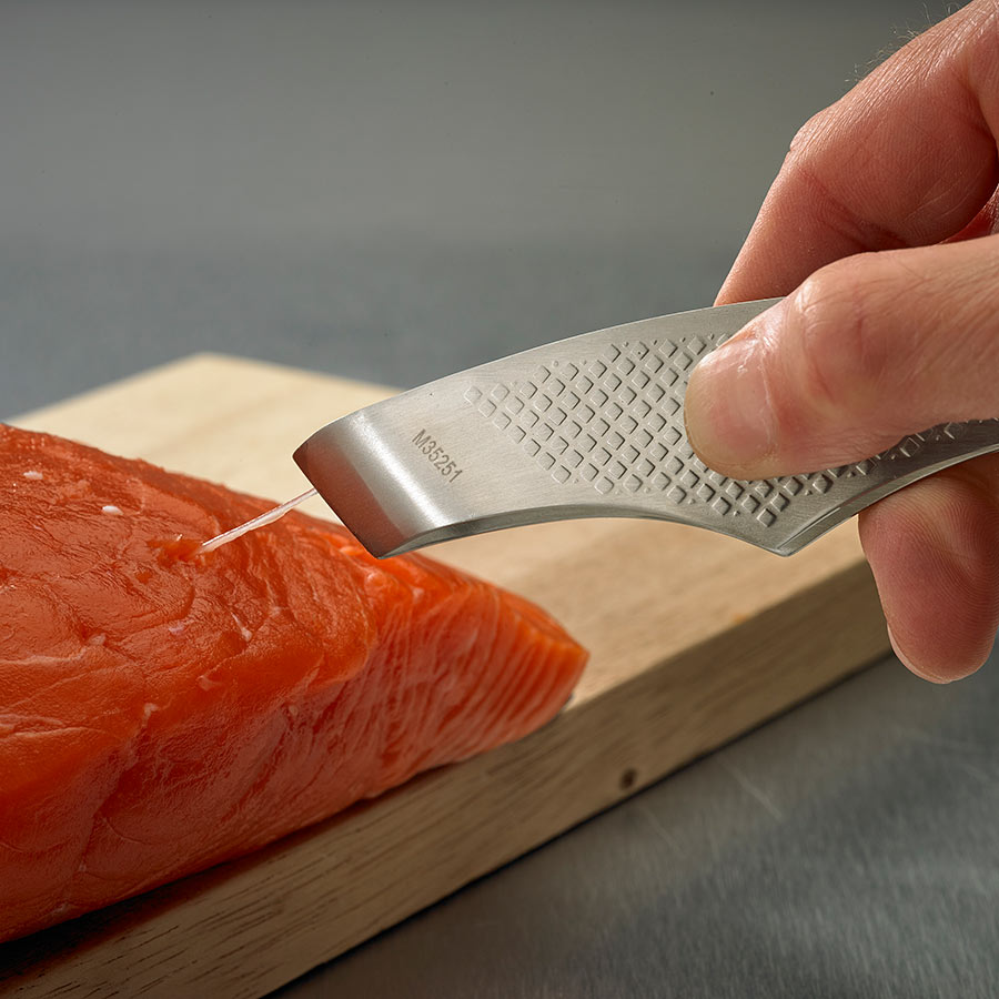 Mercer Fish Bone Tweezer, 5 5/8" - M35251