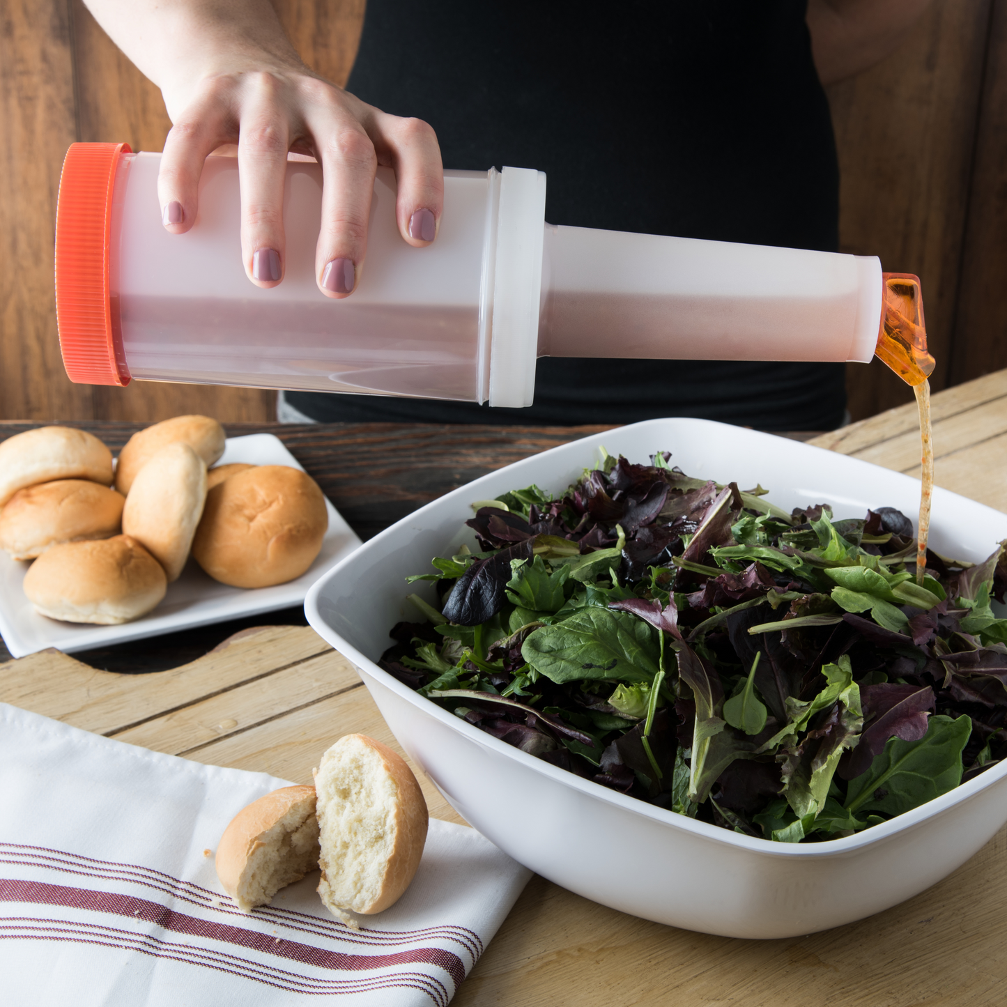 Carlisle Stor N' Pour Complete 4 Piece Pourer, 32 oz, Assorted Colours - PS601N ASSORTED