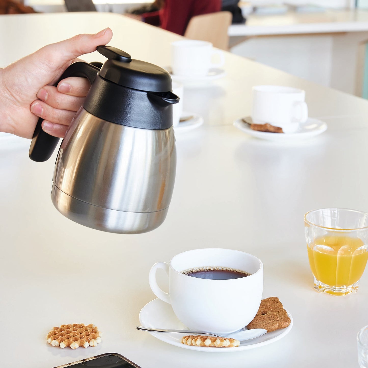 Thermos Push Button Vacuum Carafe, 20 oz, Stainless Steel - FN369