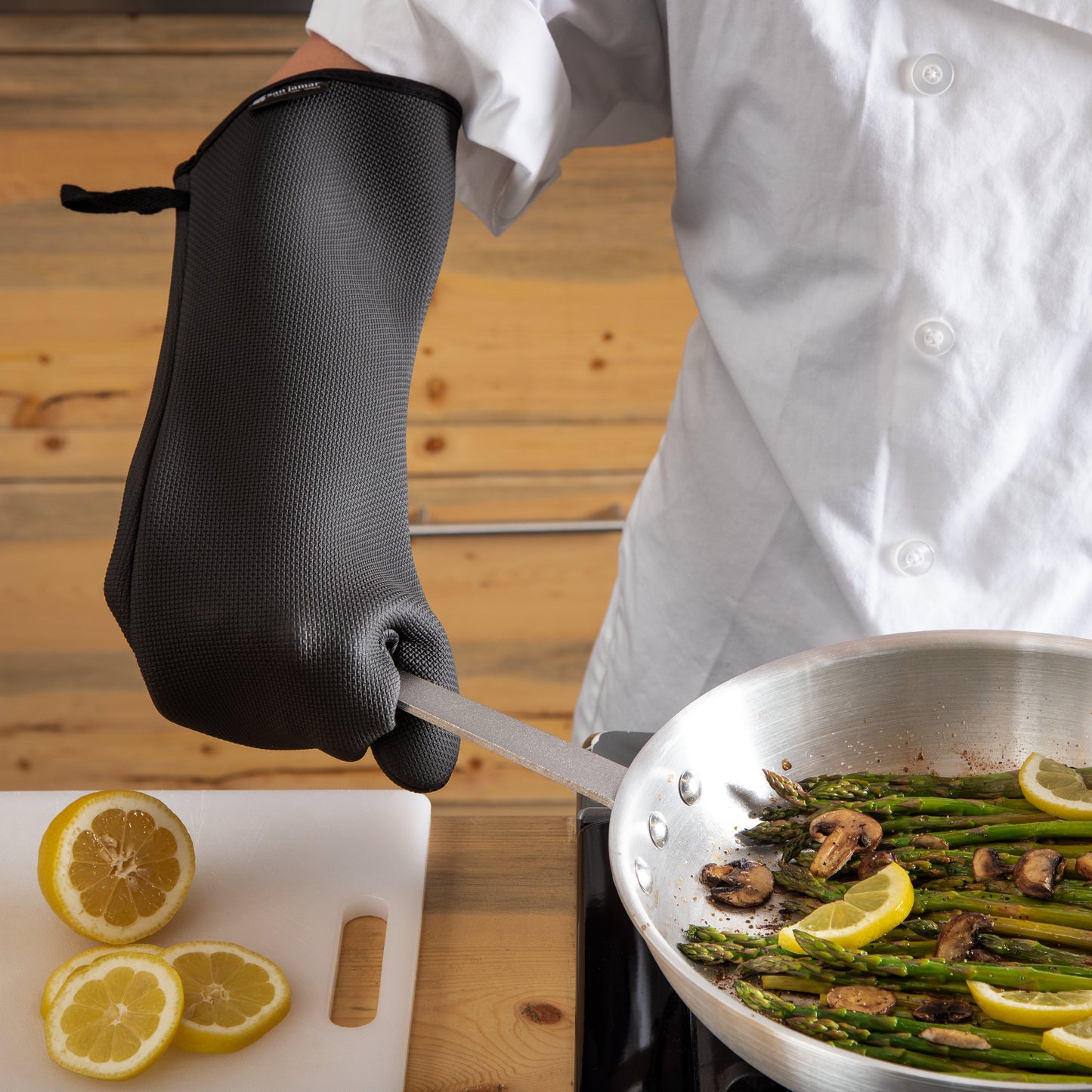 San Jamar | Gant de cuisine UltiGrips, 17 po, néoprène noir