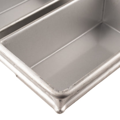 Chicago Metallic | 4-Strap Bread Pan, 8.5" x 4.5" x 2.75", Glazed Aluminized Steel