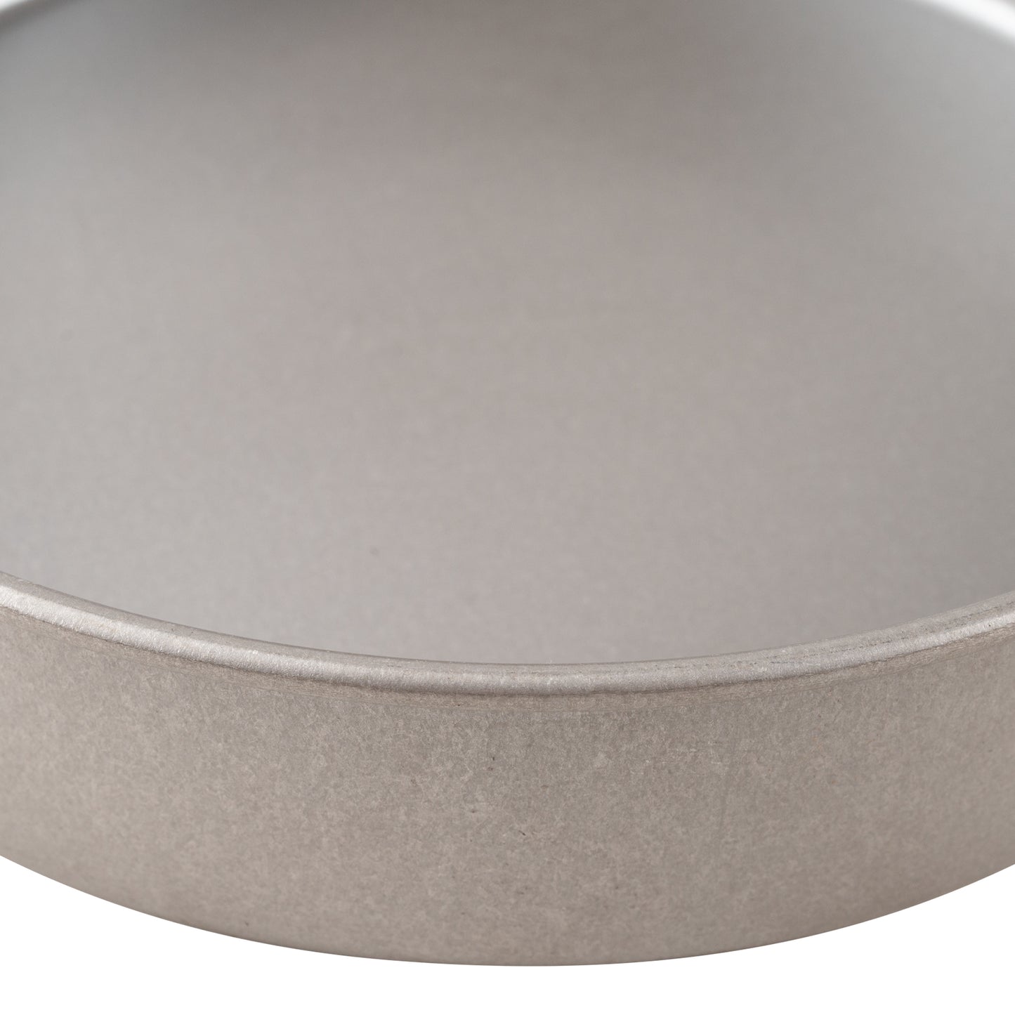 Chicago Metallic | Round Cake Pan, 9" x 2", Glazed Aluminized Steel