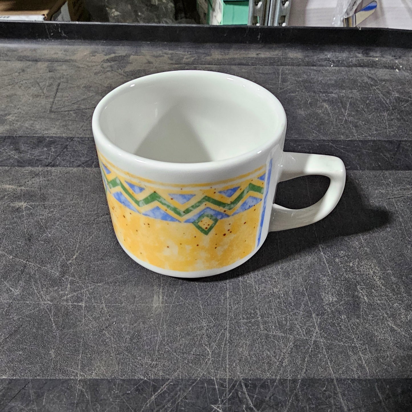 Gobelet Royal Doulton Ports of Call, 7 oz, jaune (paquet de 24), VENTE FINALE