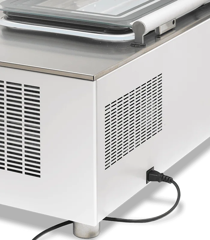 Nemox 4 Magic Pro 100 gelato case with lid open