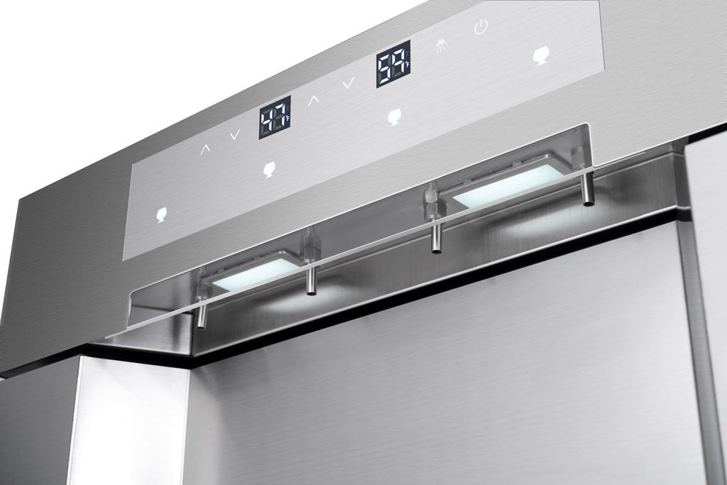 Cavavin Wine Dispenser - dispenser and panel detail