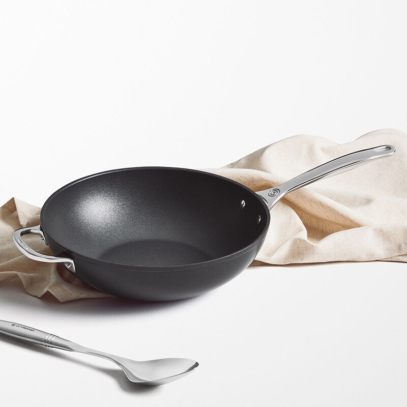 Le Creuset Toughened Nonstick Pro Stir Fry Pan, 30 cm - view 7