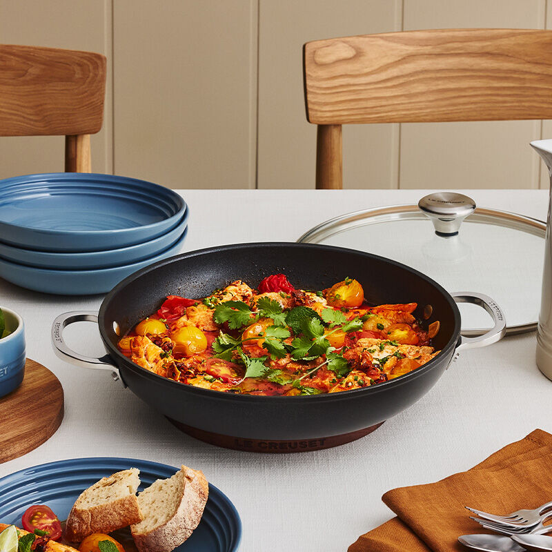Le Creuset Toughened Nonstick Pro Braiser, 3.6 L - view 3