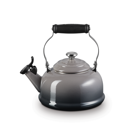 Le Creuset Classic Whistling Kettle, 1.6 L, Oyster - view 1