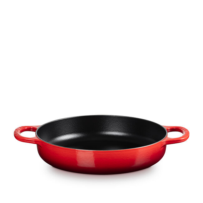 Le Creuset Everyday Pan, 3.2 L, Cerise - view 1