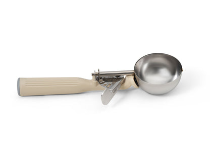 Vollrath Color-Coded One-Piece Thumb Press Disher, 3 1/4 oz - 47141