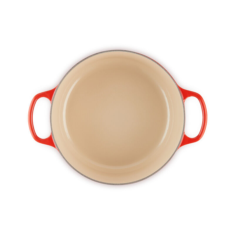 Le Creuset Round Dutch Oven, 4.2 L, Cerise - view 5
