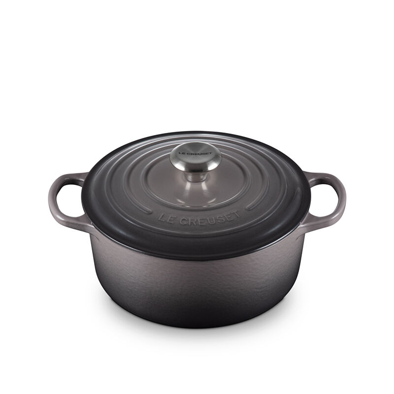 Le Creuset Round Dutch Oven, 4.2 L, Oyster - view 1