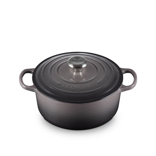 Le Creuset Round Dutch Oven, 4.2 L, Oyster - view 1