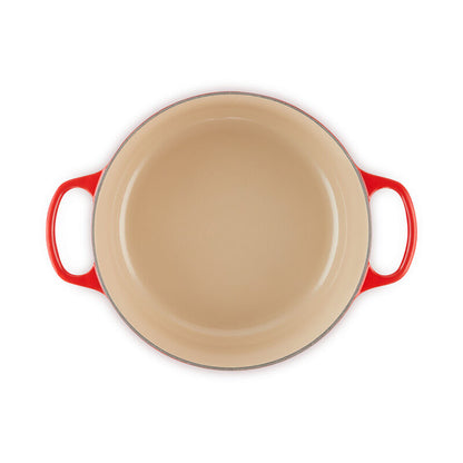 Le Creuset Round Dutch Oven, 5.3 L, Cerise - view 5