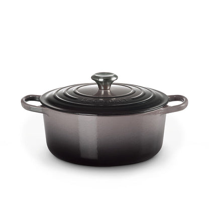 Le Creuset Round Dutch Oven, 5.3 L, Oyster - view 2