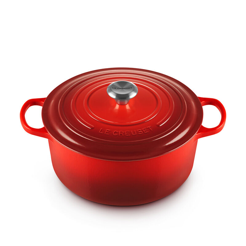 Le Creuset Round Dutch Oven, 6.7 L, Cerise - view 1