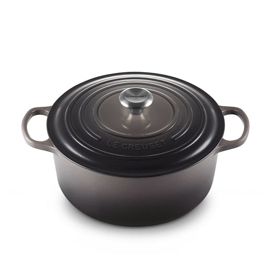 Le Creuset Round Dutch Oven, 6.7 L, Oyster - view 1