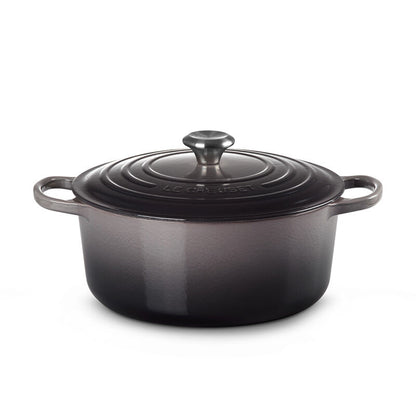 Le Creuset Round Dutch Oven, 6.7 L, Oyster - view 2