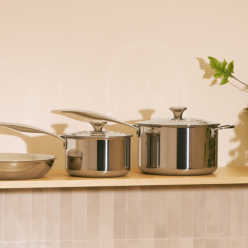 Le Creuset Stainless Steel Saucepan, 3.8 L - view 4