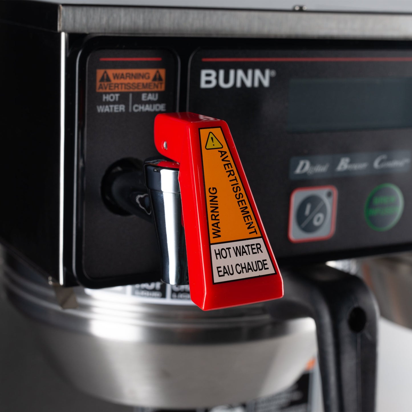 BUNN | AXIOM Twin-APS Airpot Dispensed Coffee Brewer with Faucet, 120/240V