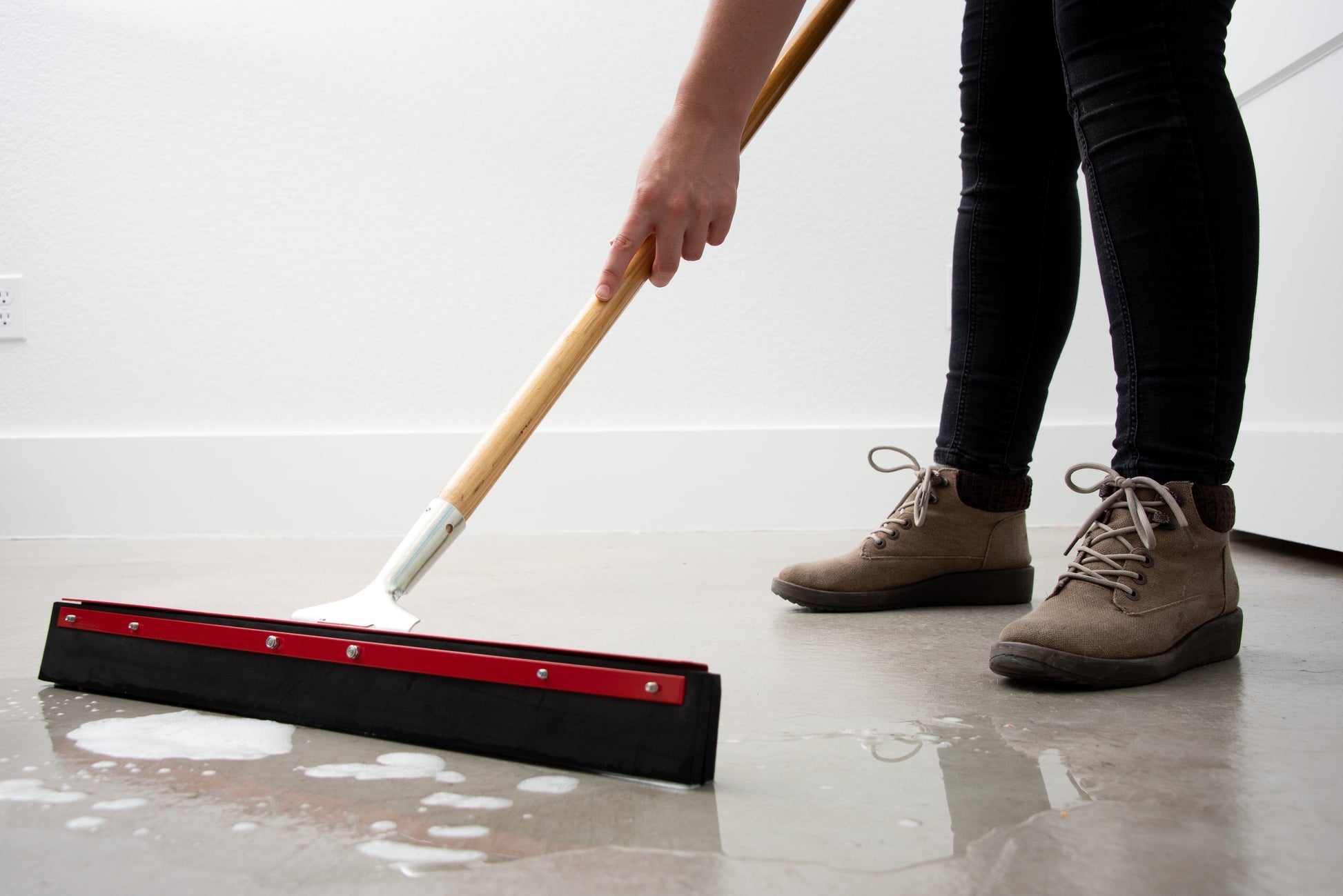 Carlisle | Sparta® 24" Double Foam Neoprene Floor Squeegee - ChefEquipment.com