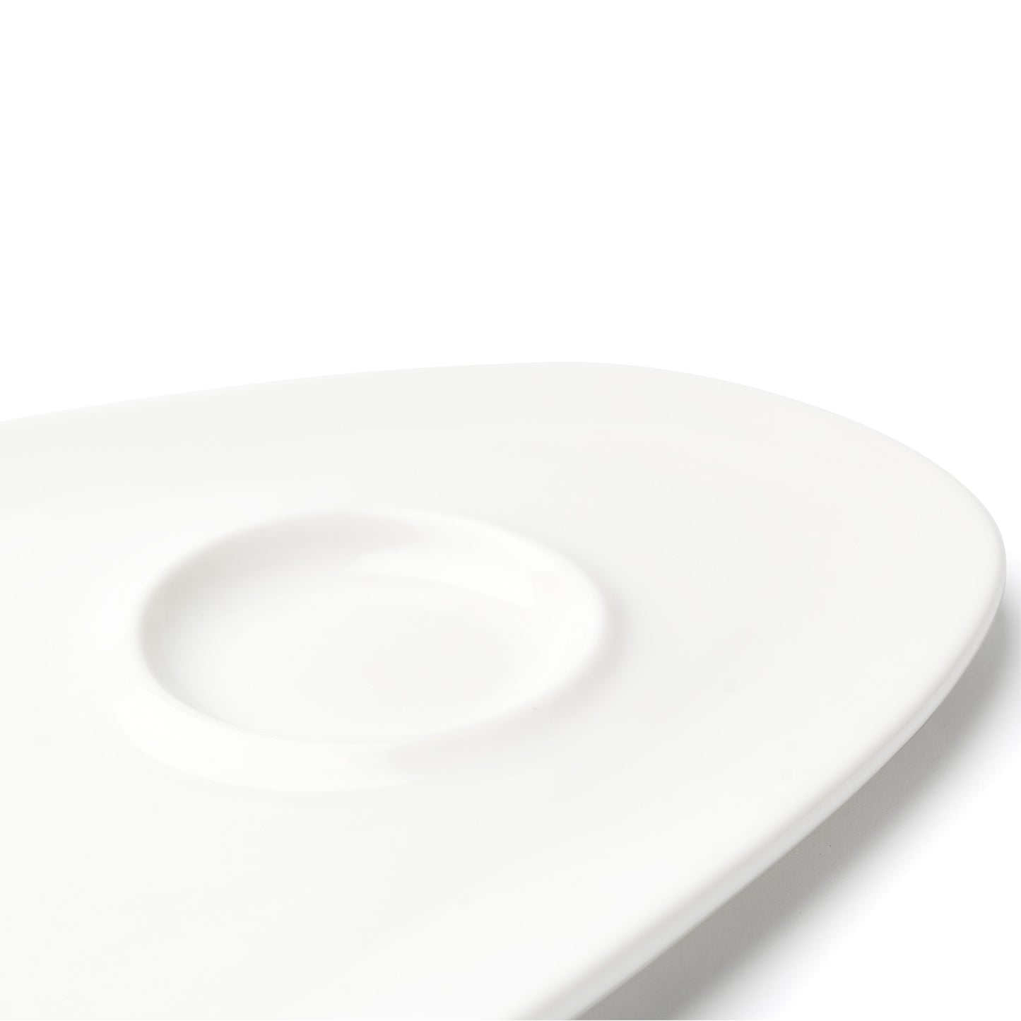 Browne | Foundation Oval Plate with Well, 13.25" x 7.5", White (12-pack)