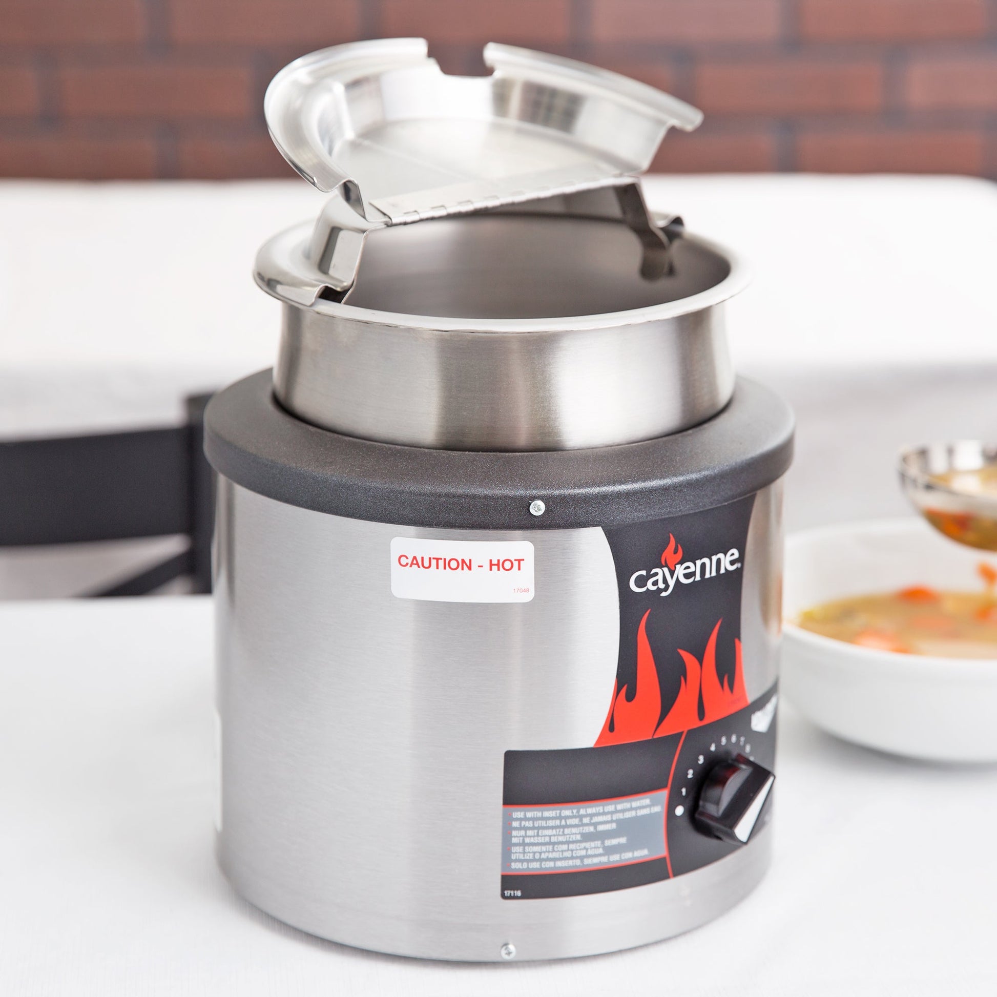 Vollrath | Cayenne Round Countertop Warmer Package, 4 Qt, 120 V - ChefEquipment.com