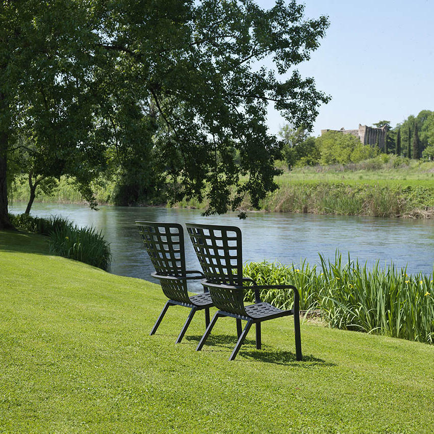 NARDI Folio Arm Lounge Chair (4-pack) - 40300.02.000