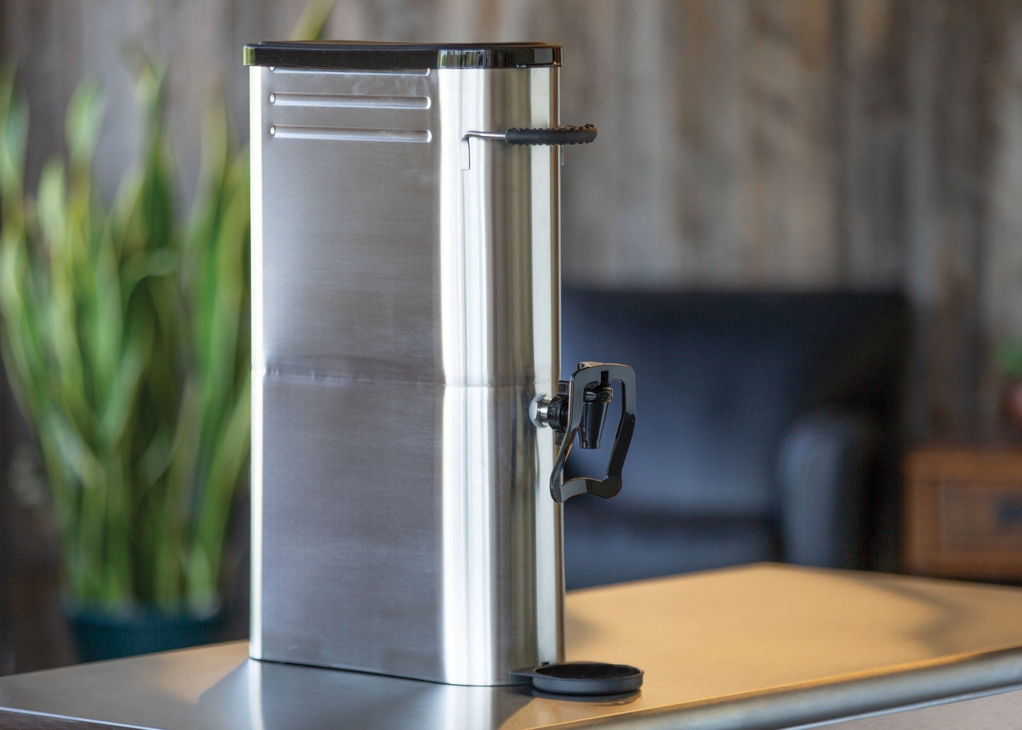 Service Ideas | Slim Commercial Tea Urn Hands-Free Dispenser, 3.5 Gal, Stainless Steel