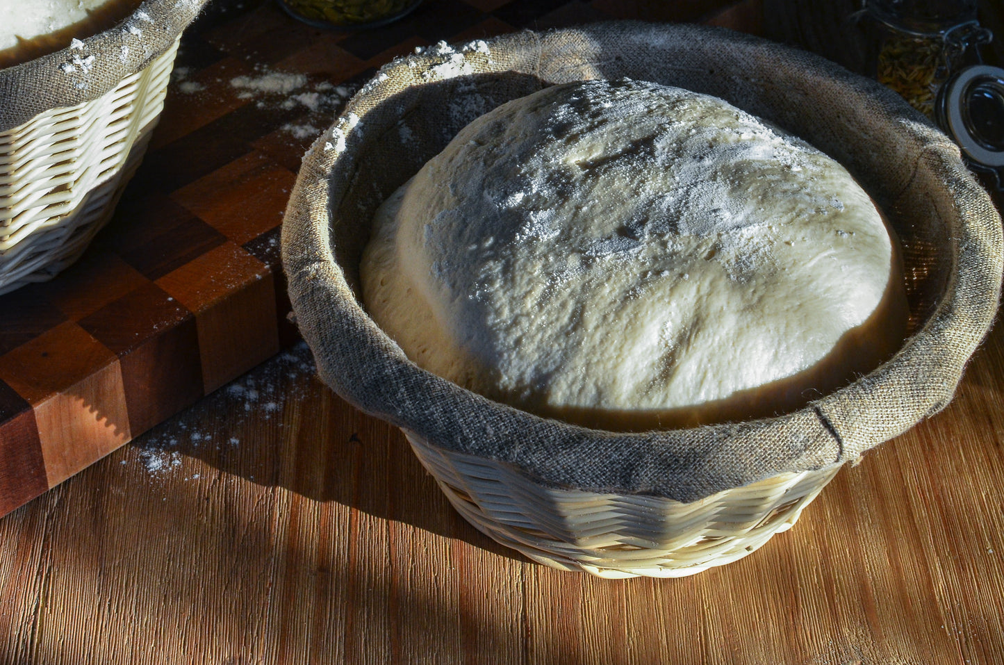 Matfer Bourgeat | Panier rond d’étanchéité en osier doublé de lin / Banneton, 8 1/4"
